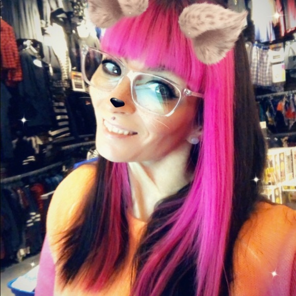 Meet your Posher, Jodee - Picture 1 of 1